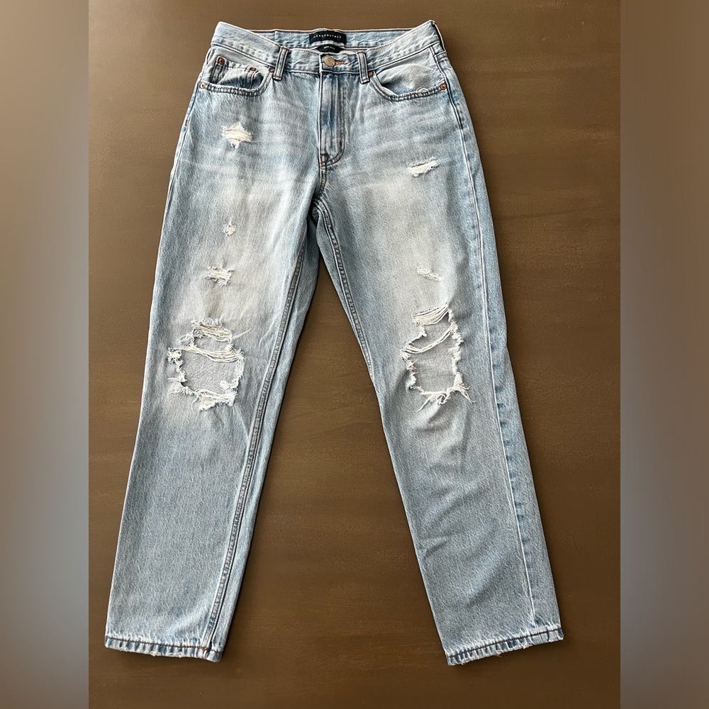 Aeropostale Distressed Light-wash Mom Jean